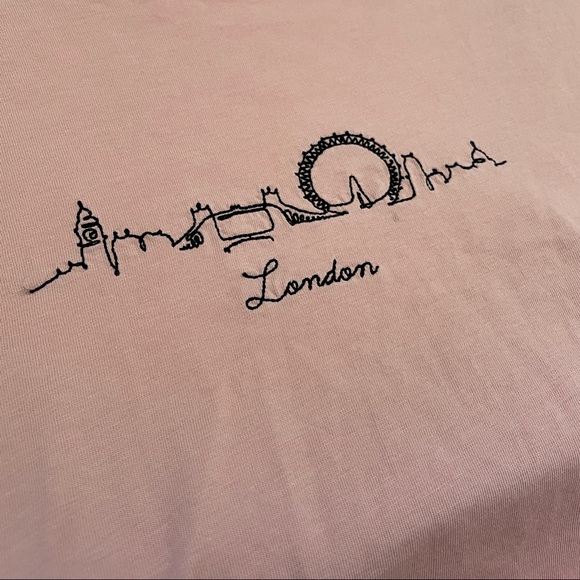 TOPSHOP Embroidered T-Shirt - Picture 5 of 6